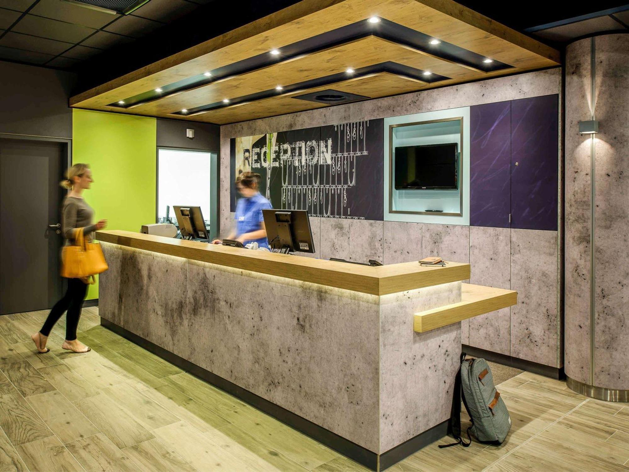 Ibis Budget Barcelona Sant Andreu De La Barca Eksteriør billede
