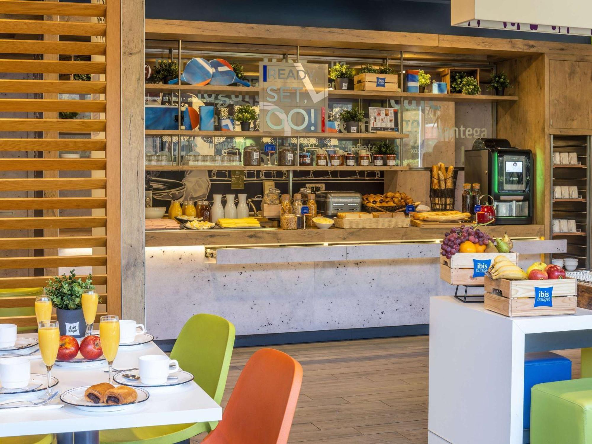 Ibis Budget Barcelona Sant Andreu De La Barca Eksteriør billede